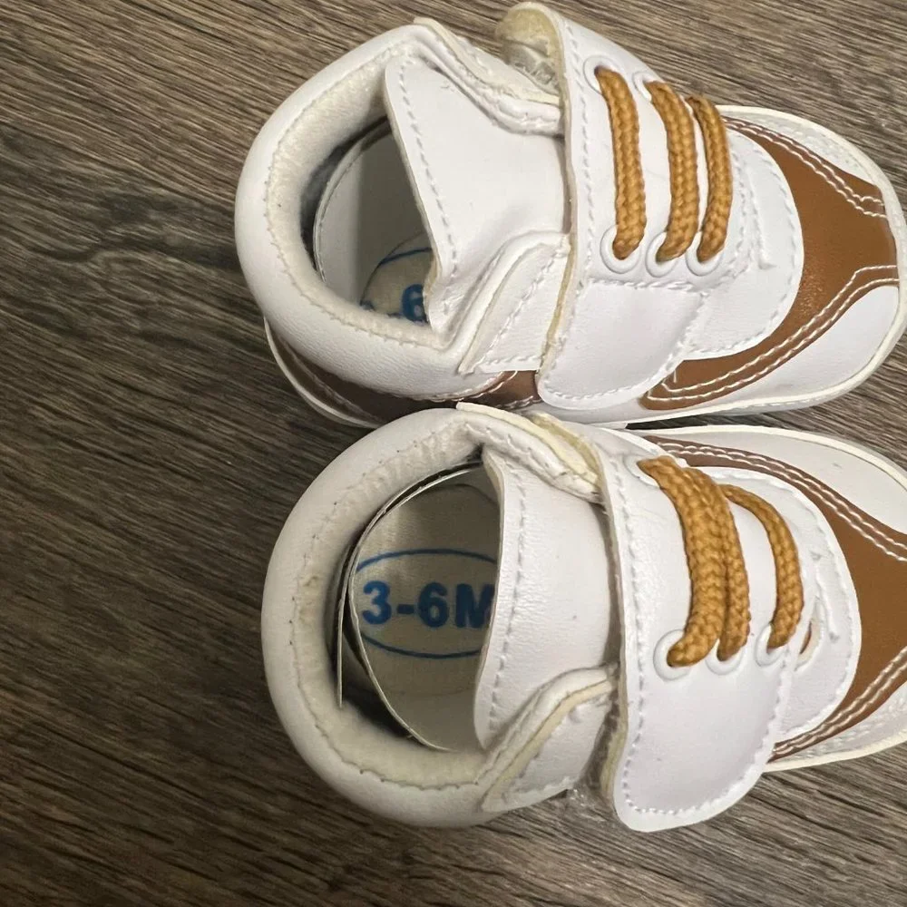 NEW Little Bees Brown White Baby Toddler Shoes 3-6mos 6-9mos 9-12mos 12-15mos